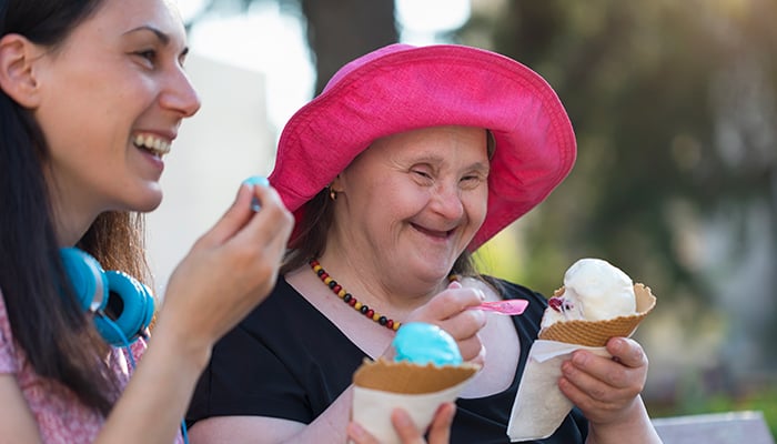 Pair-Eating-Ice-Cream Pair-Eating-Ice-Cream